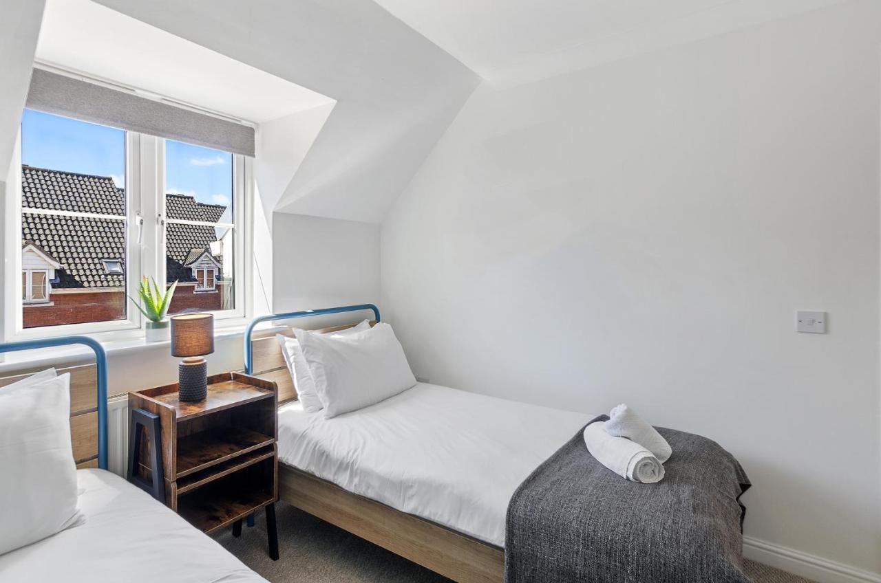 4Br Townhouse Wbalcony Free Parking Fast Wi-Fi Villa NWI Kültér fotó