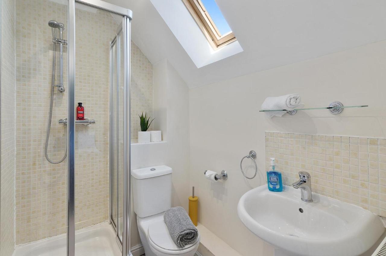 4Br Townhouse Wbalcony Free Parking Fast Wi-Fi Villa NWI Kültér fotó