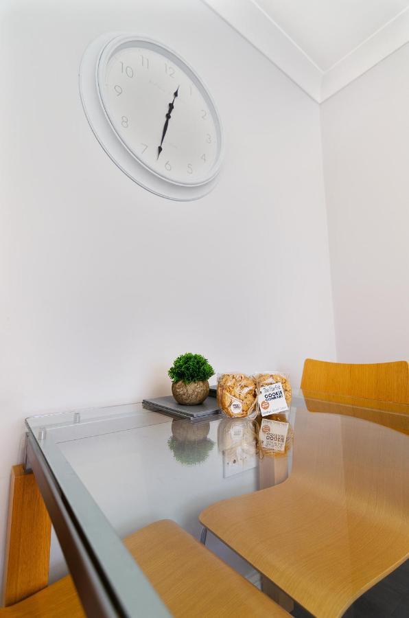 4Br Townhouse Wbalcony Free Parking Fast Wi-Fi Villa NWI Kültér fotó